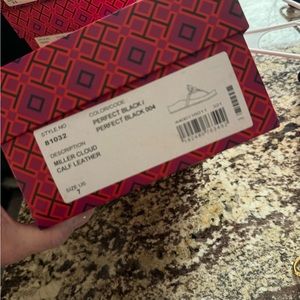 ❤️  Tory Burch Miller Cloud Leather Thong Sandal BLACK US 7